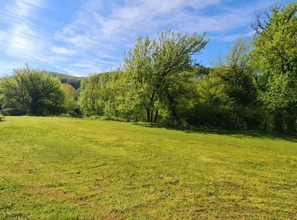 Forfait Bivouac (1 Tente, 1 Personne) -Sans Électricité- Randonneur, Cycliste, Canoéistes/Kayakistes