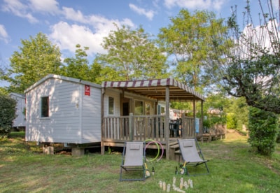 Mobile home Confort 34m² (3 bedrooms) - sheltered terrace + TV + Air Conditioning
