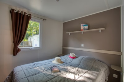 Mobile home Confort 34m² (3 bedrooms) - sheltered terrace + TV + Air Conditioning