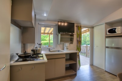 Mobile home Confort 34m² (3 bedrooms) - sheltered terrace + TV + Air Conditioning