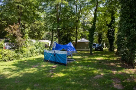 Pitch - Privilege Package 200M² Without Electricity - Flower Camping La Sagne