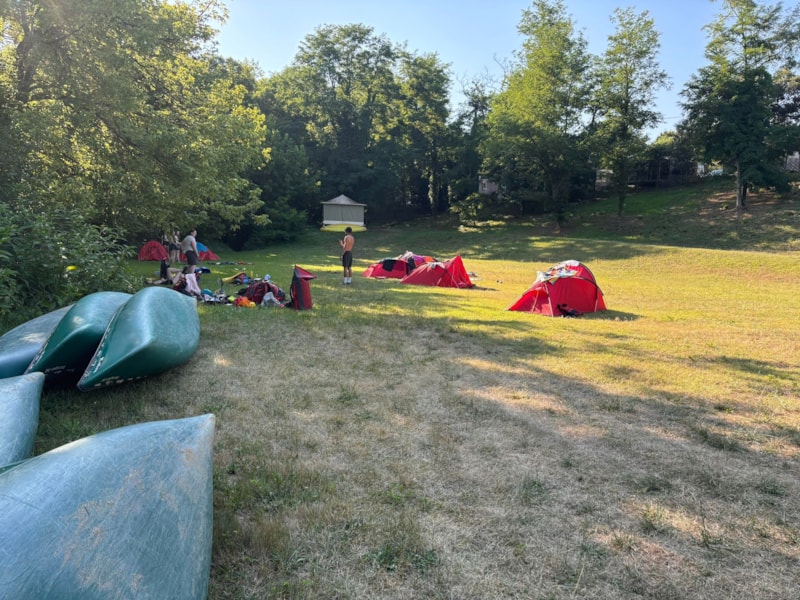 Forfait Bivouac (1 tente, 1 personne) -sans électricité- Randonneur, cycliste, canoéistes/kayakistes