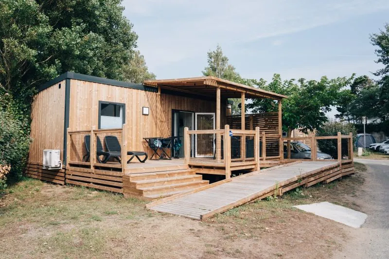 Location - New// Homeflower Premium 29M² Pmr - 2 Chambres + Terrasse Semi-Couverte + Lv + Tv + Draps + Clim - - Flower Camping La Sagne