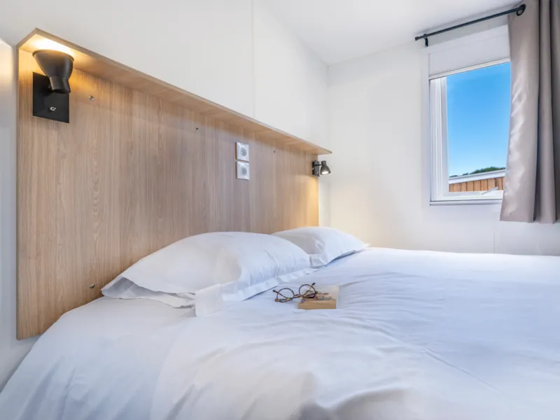 New// Homeflower Premium 35M²- 3 Chambres + Terrasse Semi-Couverte + Lv + Tv + Draps + Clim -