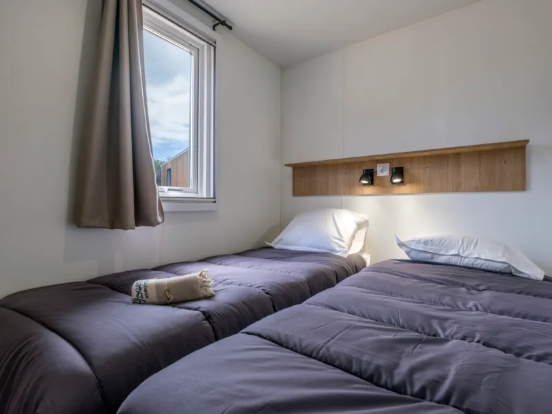 New// Homeflower Premium 35M²- 3 Chambres + Terrasse Semi-Couverte + Lv + Tv + Draps + Clim -