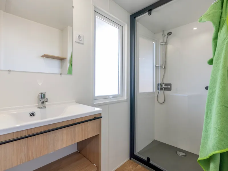 New// Homeflower Premium 35M²- 3 Chambres + Terrasse Semi-Couverte + Lv + Tv + Draps + Clim -