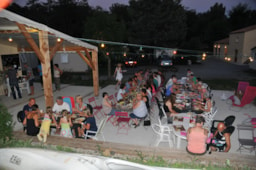 Camping Le Coin Charmant - image n°31 - Roulottes