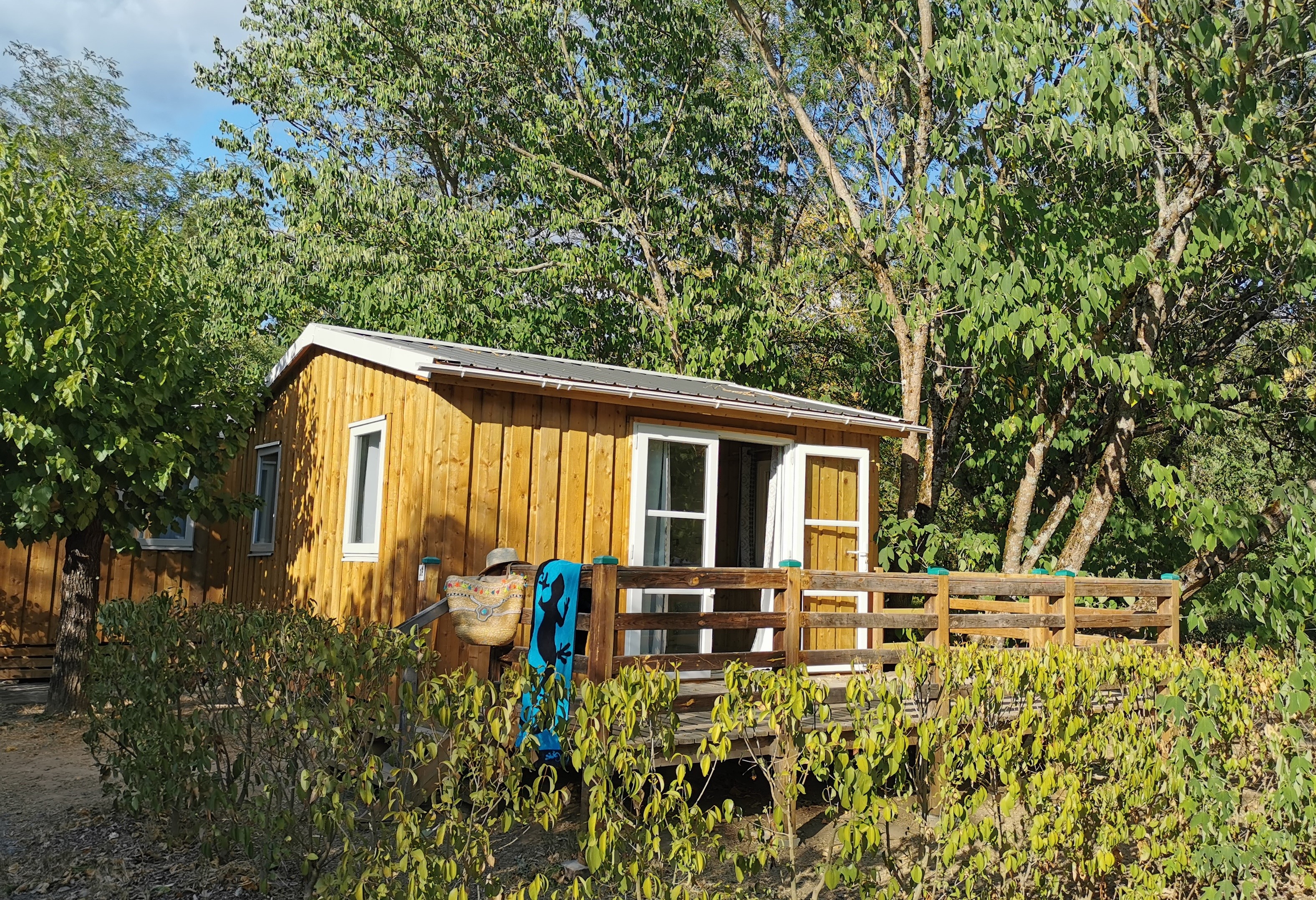 Mietunterkunft - Hütte Zenitude - 21M² - 2 Zimmer - Ohne Sanitäranlagen - Camping Le Coin Charmant