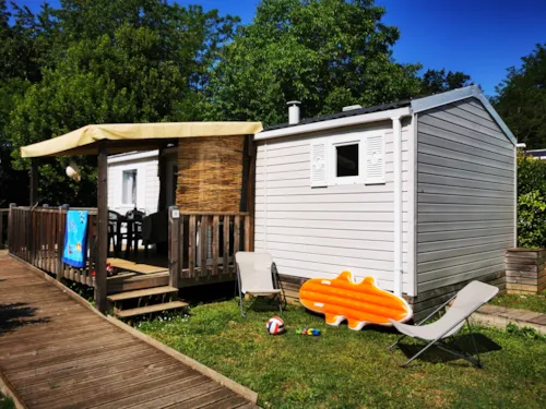 Location - Mobilhome Grand Espace Pmr - 34M² - 2 Chambres - Climatisation - image n°2 - Camping Le Coin Charmant