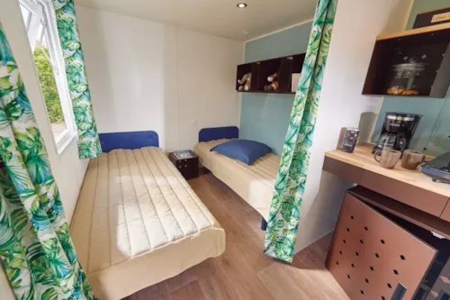 Location - Mobilodge - 16M² - 2 Chambres - Sans Sanitaires - image n°5 - Camping Le Coin Charmant