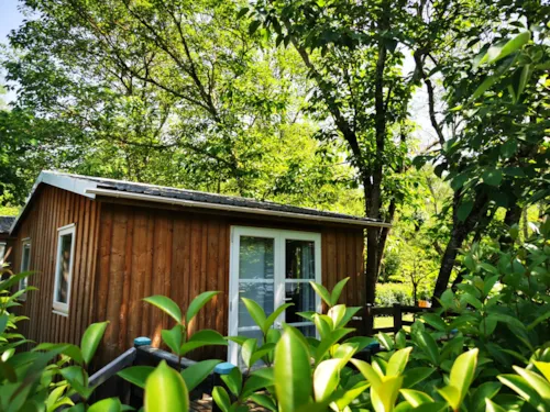 Huuraccommodatie(s) - Chalet - Zenitude 21M² - 2 Slaapkamers - Zonder Privé Sanitair - image n°2 - Camping Le Coin Charmant