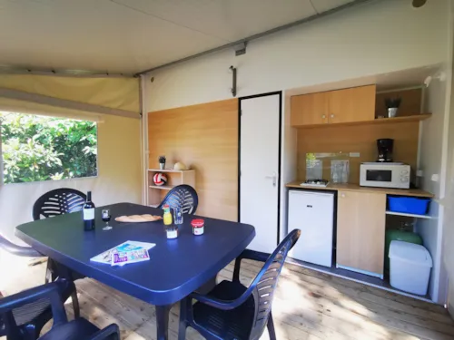 Location - Tithome - 21M² - 2 Chambres - Sans Sanitaires - image n°2 - Camping Le Coin Charmant