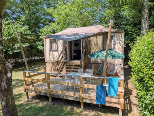 Location - Mobilodge - 16M² - 2 Chambres - Sans Sanitaires - image n°1 - Camping Le Coin Charmant