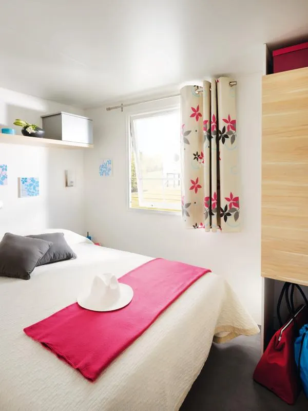 Mobilhome  Duo: 1 Chambre, 18M², Terrasse Bois Couverte,  Climatisation.