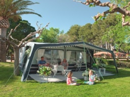 Kampeerplaats(en) - Standplaats  Premium Deluxe - Playa Montroig Camping Resort