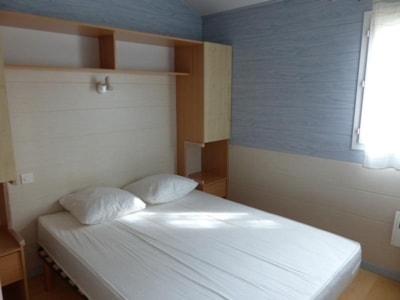 Chalet Confort -35m² -2 bedrooms - semi-covered terrace - TV - Air conditioning