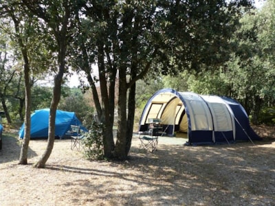 COMFORT Package with table and elect 6A : Pitch, car, tent or caravan or camping-car, electricity,