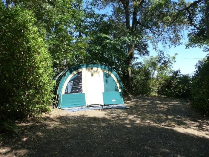 Forfait Nature (Sans Électricité): Emplacement, Tente Ou Caravane Ou Camping-Car, 1 Véhicule