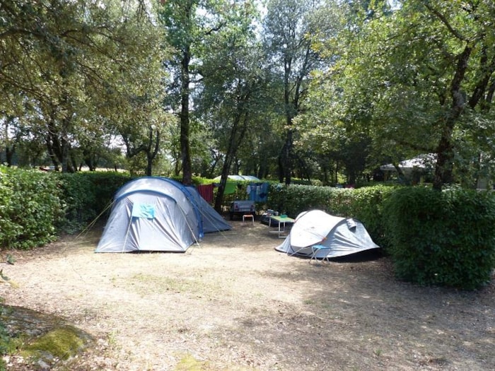 Forfait Nature (Sans Électricité): Emplacement, Tente Ou Caravane Ou Camping-Car, 1 Véhicule