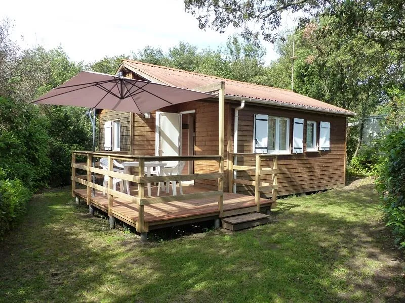 Chalet Confort 35M² 2 Chambres - Terrasse Semi-Couverte - Tv - Clim