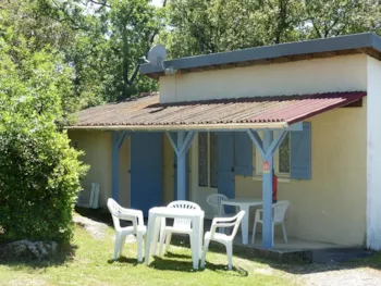 Mietunterkunft - Maisonnette Confort 35M² 2 Zimmer - Terrasse - Tv - Flower Camping Le Martinet Rouge