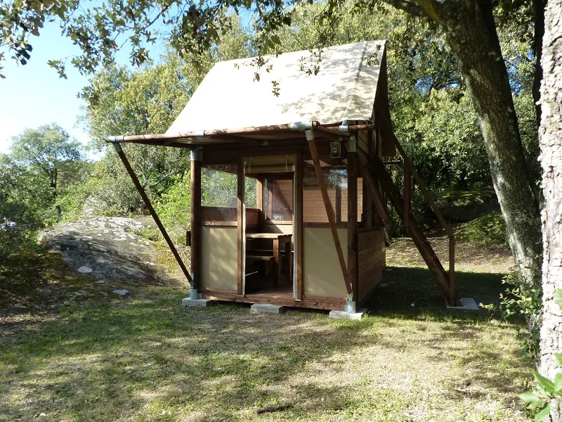 Tente Bivouac Xl Sur Pilotis Standard 2 Chambres - En Pleine Nature (Sans Sanitaires)