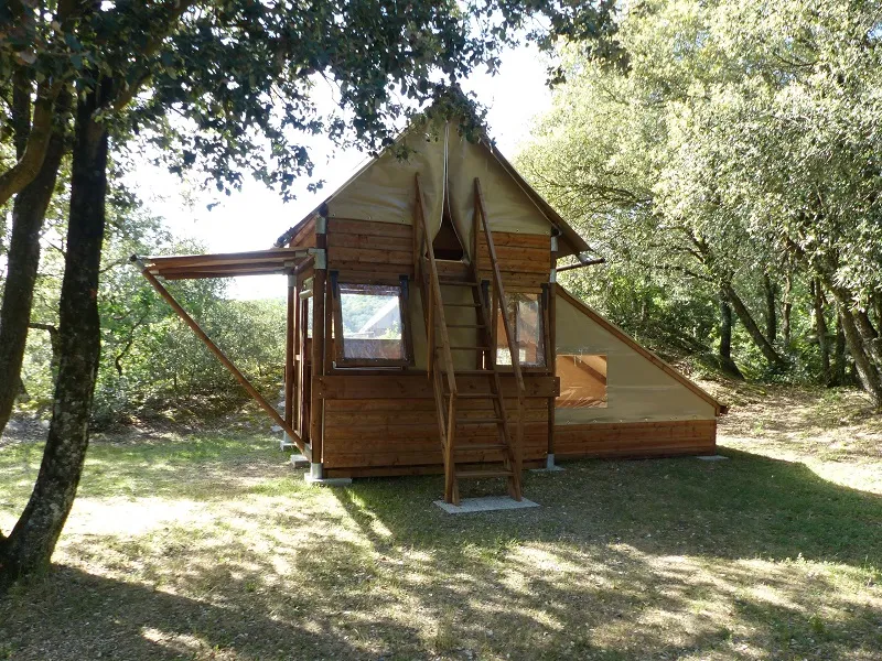 Tente Bivouac Xl Sur Pilotis Standard 2 Chambres - En Pleine Nature (Sans Sanitaires)