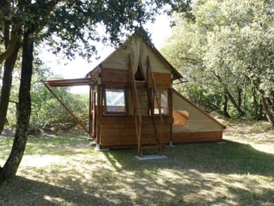 Tent Bivouac XL on piles Standard 2 bedrooms (without toilet blocks)