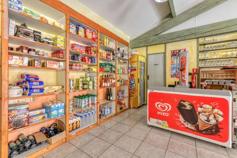 Flower Camping Le Martinet Rouge