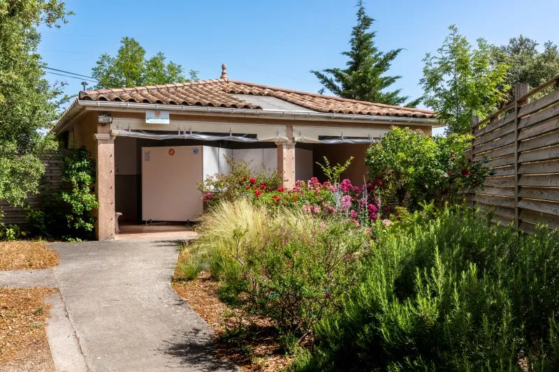 Flower Camping Le Martinet Rouge