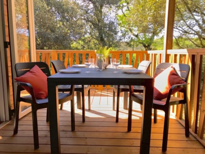 NEW // Premium Chalet -28m2 - 2 bedrooms - covered terrace - TV - Air conditioning