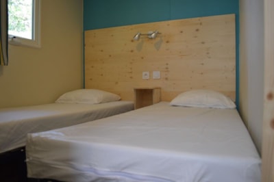 Mobil-Home Confort -28m² -2 bedrooms - semi-covered terrace - TV - Air conditioning