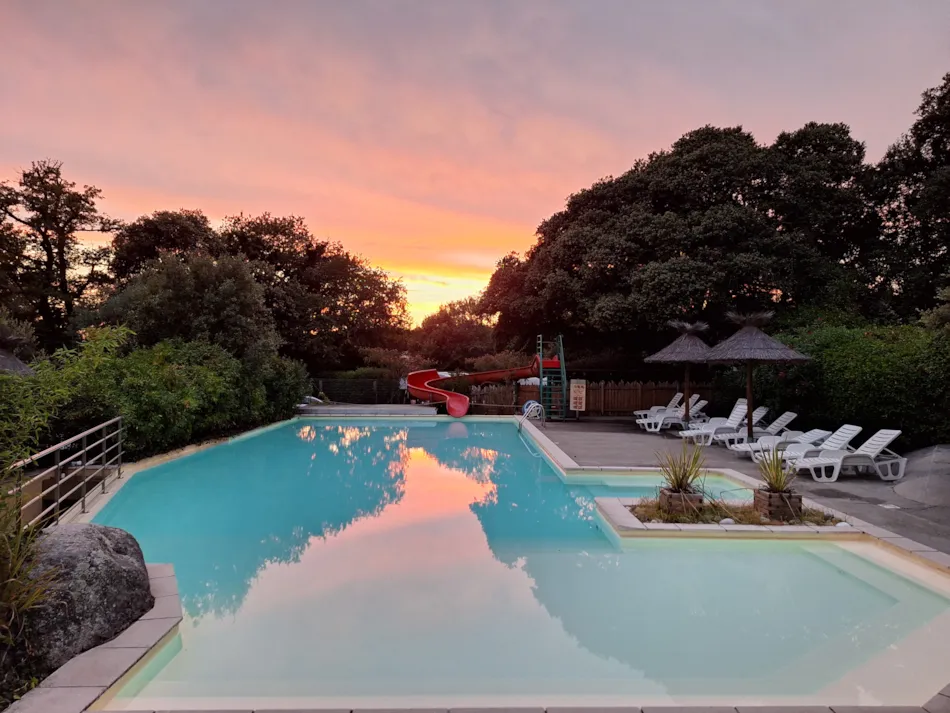 Flower Camping Le Martinet Rouge