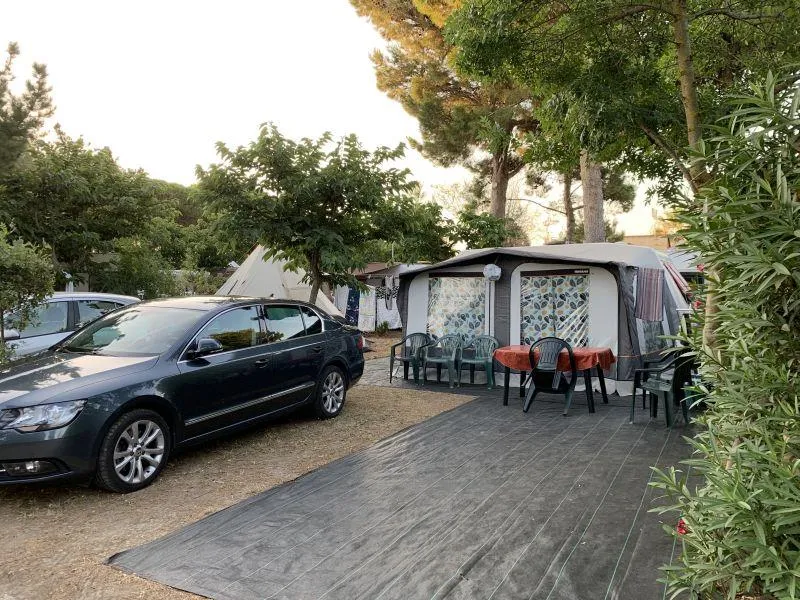 Emplacement En Camping  Électricité