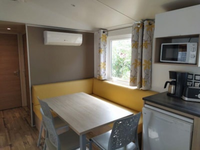 C- Mobile home Quatro Air-conditioned - 4 bedrooms 2 shower rooms