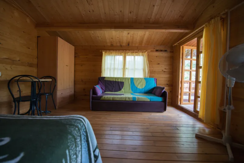 Cabane En Bois (Sans Cuisine, Ou Salle De Bains)