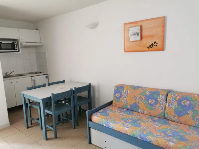 Appartement 27M² Rez De Chaussée- Avec Terrasse Privative