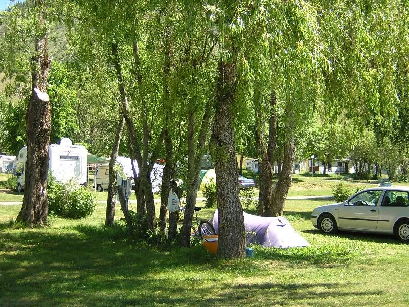 Emplacement - Forfait Randonneur À Pied Ou À Vélo - Camping Les Auches