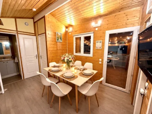 Mietunterkunft - Hütte Campanule 35M² - 3 Zimmer - image n°4 - Camping l'Oasis des Garrigues