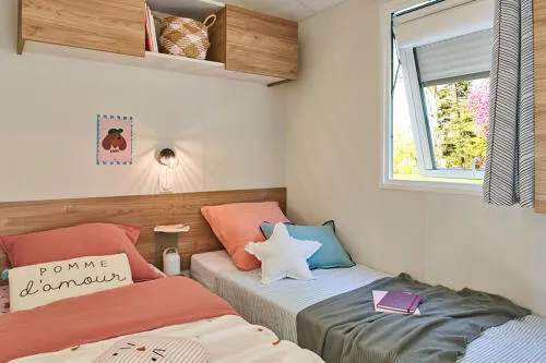 Location - Mobil Home Grand Confort - 33M² - 2 Chambres - image n°6 - Camping l'Oasis des Garrigues