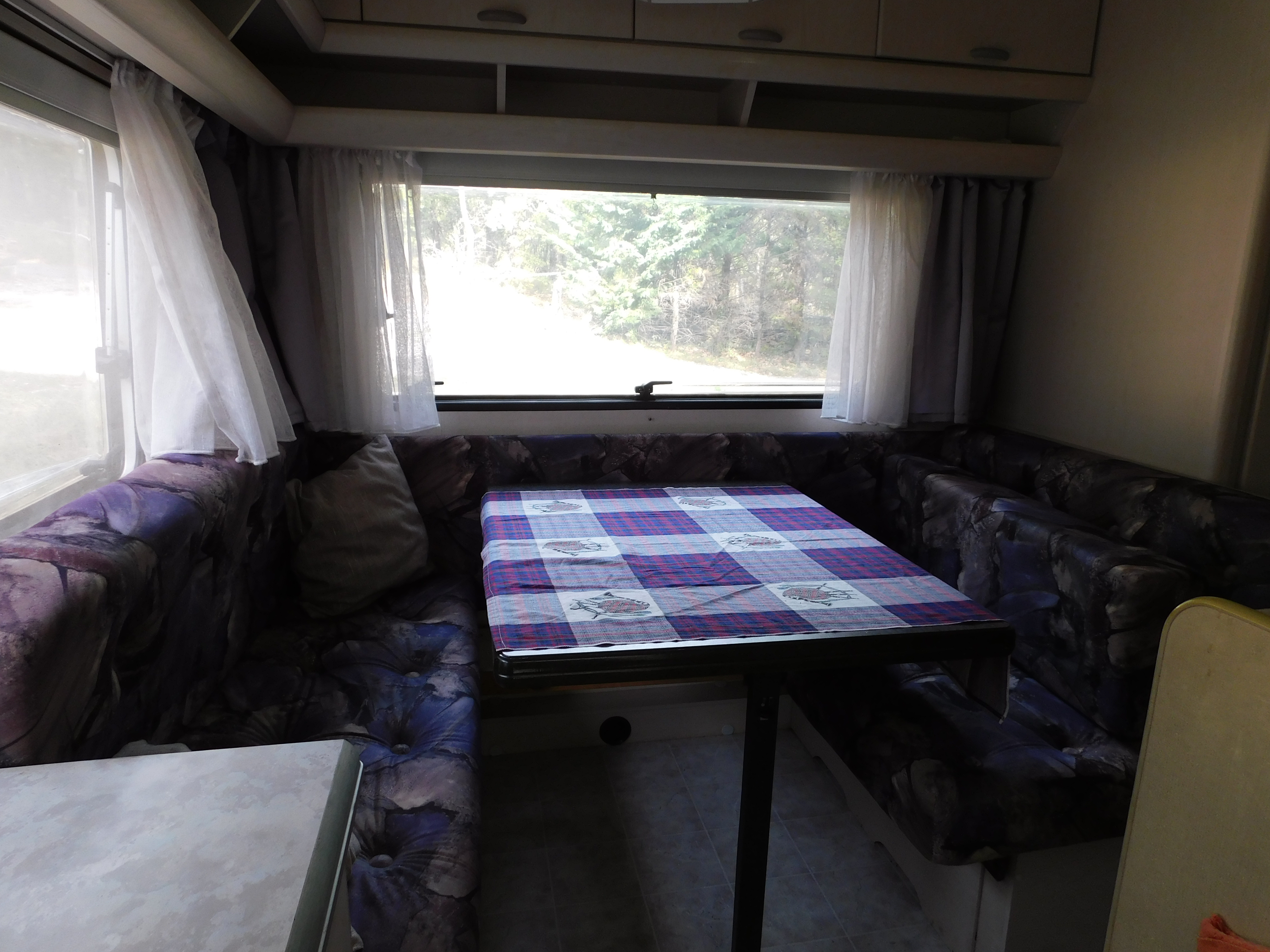 Accommodation - Caravane Confort - Camping les Chênes