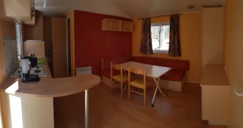 Location - Mobil-Home Confort Climatisé Avec Terrasse Semi-Couverte - image n°2 - Parc Saint Sauvayre