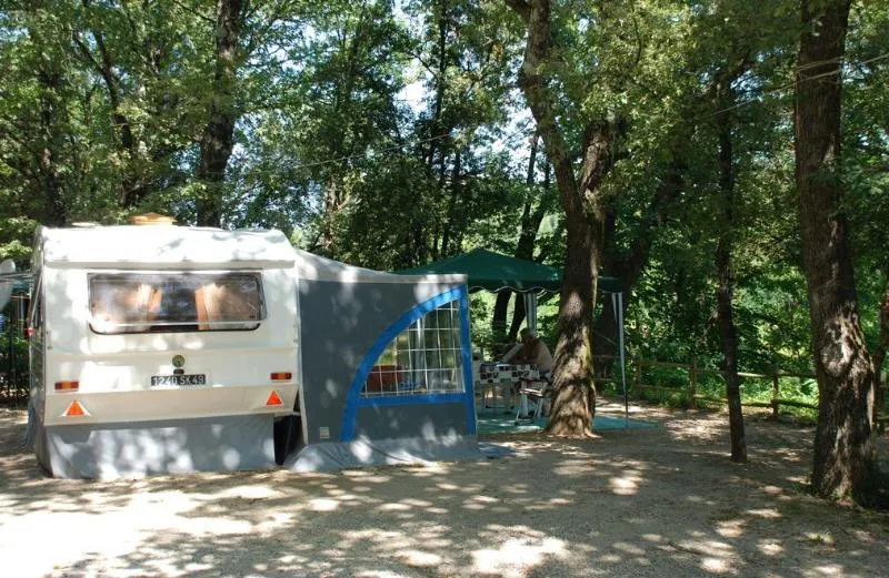 Emplacement De Catégorie 2 Avec Électricité
