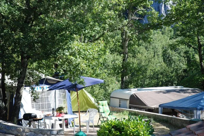 Emplacement De Catégorie 2 Avec Électricité