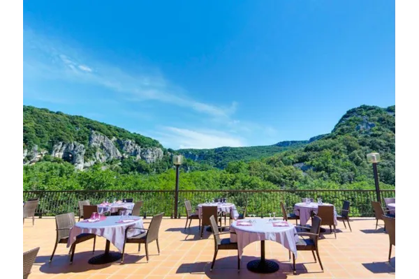 Domaine des BLACHAS - Camping Direct