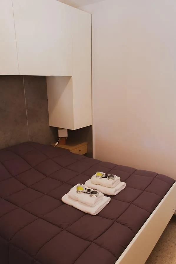 Eau Vive - Logement Avec Terrasse Couverte + Tv - 25M²