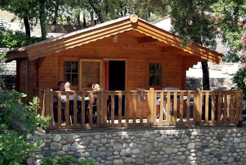 Chalet Bois Avec Terrasse + Climatisation +Tv 20M2