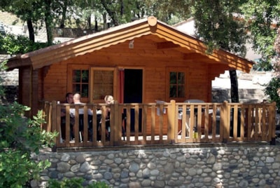 Wooden chalet with terrace + air conditioning +TV - 20m2