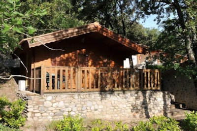 Wooden chalet with terrace + air conditioning +TV - 20m2