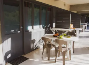 Locatif - Studio avec balcon + climatisation + TV - 20m2 - Domaine des BLACHAS